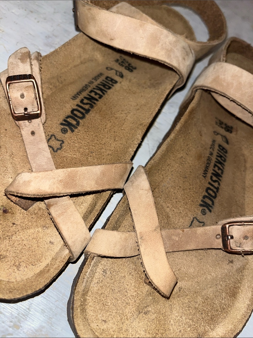 Birkenstock Yara model in the Tobacco Brown color from Oiled Leather | 38 or 7.5 - Picture 2 of 5